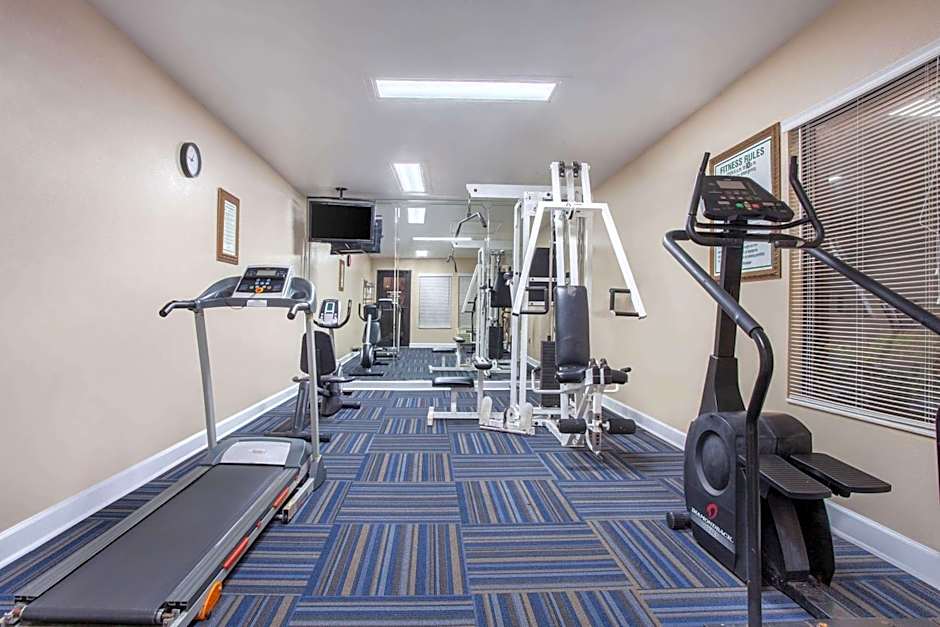 Baymont by Wyndham Lake City
