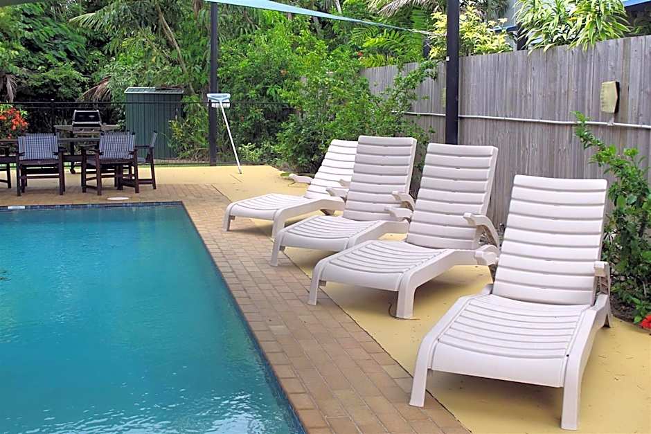 Apollo Jewel Beachfront Apartments