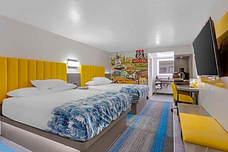 Suite-2 Queen Beds Non-Smoking Sofabed Desk Fridge Coffee Tea Maker Pet Friendly Full Breakfast