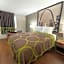 Super 8 by Wyndham Eureka/Six Flags Nearby