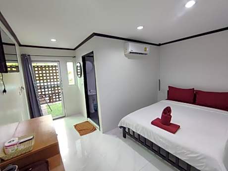 Queen Room with Sea View