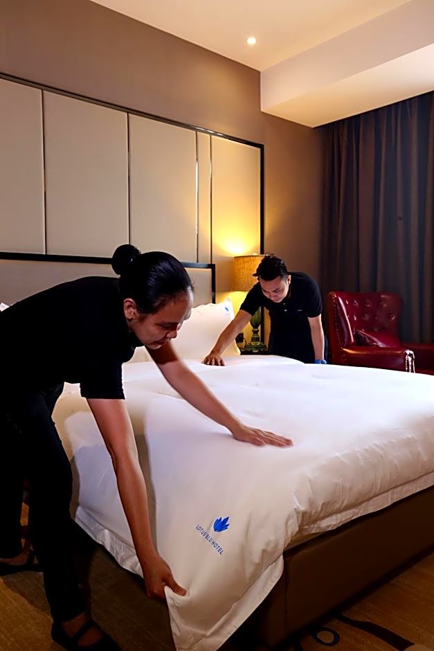 Lotus Blu Hotel