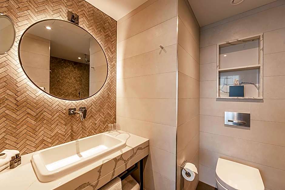 The Fellows House Cambridge, Curio Collection by Hilton