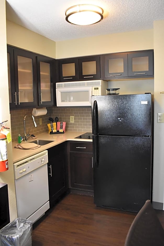 Staybridge Suites Cranbury - South Brunswick By IHG