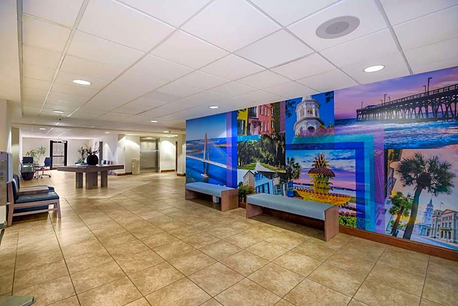 Clarion Pointe Charleston - West Ashley