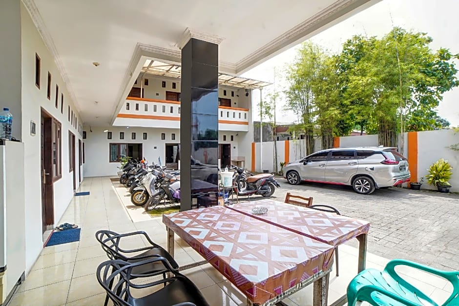 OYO 90751 Graha Sei Batugingging