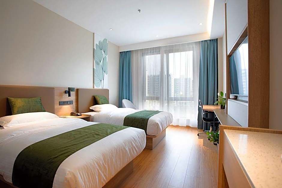 GreenTree Inn Express Shanghai Pudong Lingang New City Yunhan Road