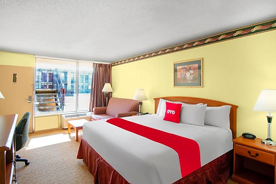 OYO Hotel Oklahoma City South I-35 and SE 29th