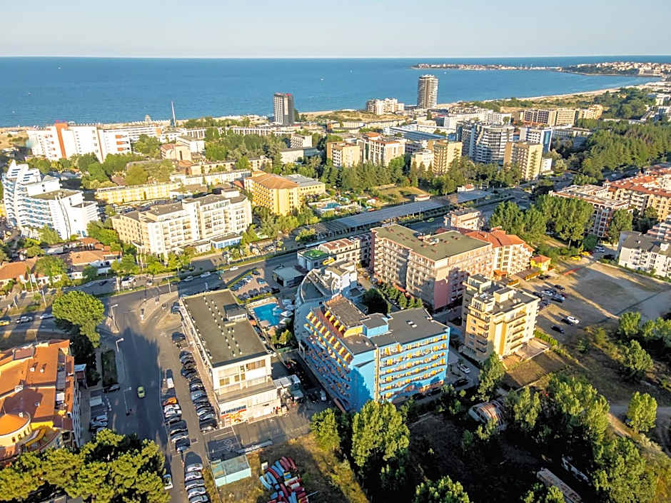 Amaris Hotel - All inclusive - Free parking