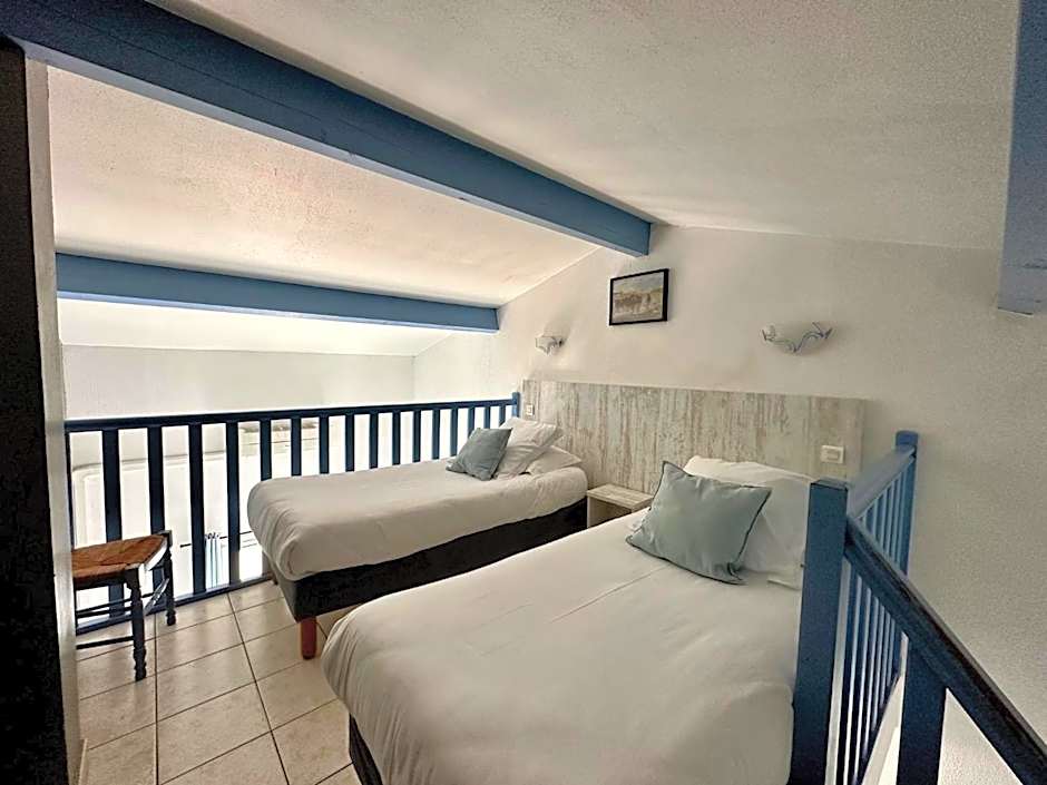 Hotel Les Palmiers En Camargue