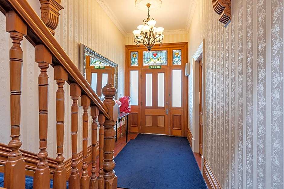 Apollo Lodge - Free Parking