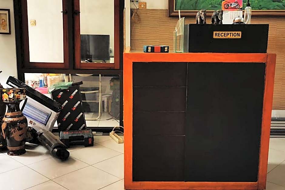 Dinnar Homestay Gayungan Syariah RedPartner