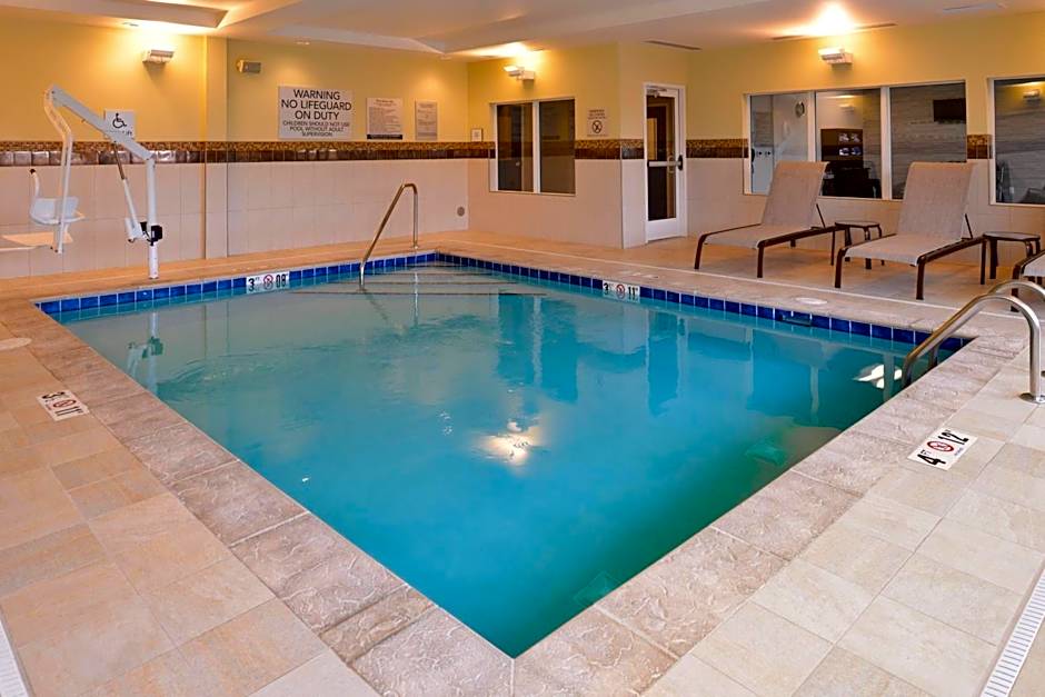 Courtyard by Marriott Toledo North