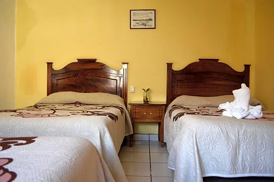 HOTEL CAMELINAS AREA BLANCA