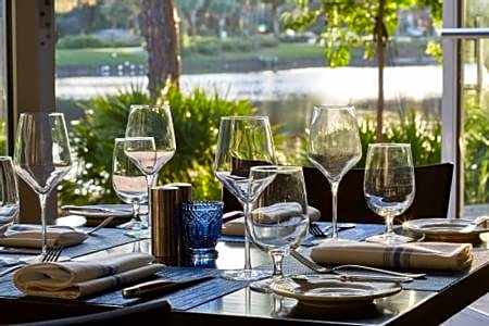 Trianon Bonita Bay Hotel