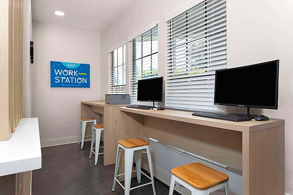 Developer Inn Maingate, a Baymont by Wyndham