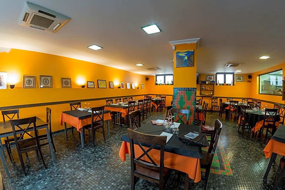 Hotel Asador O Callejón De Belchite