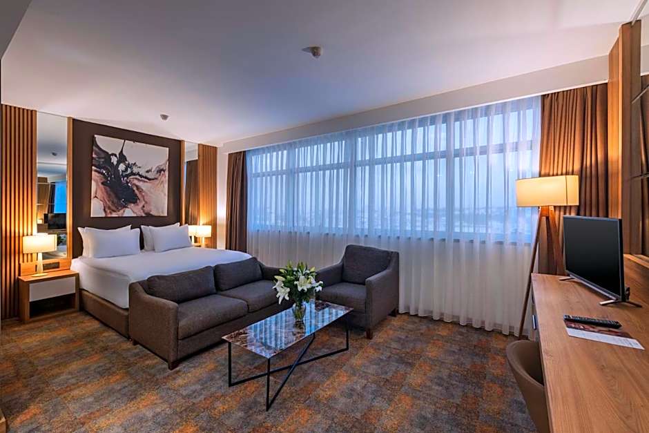 Grand Sapphire City Hotel