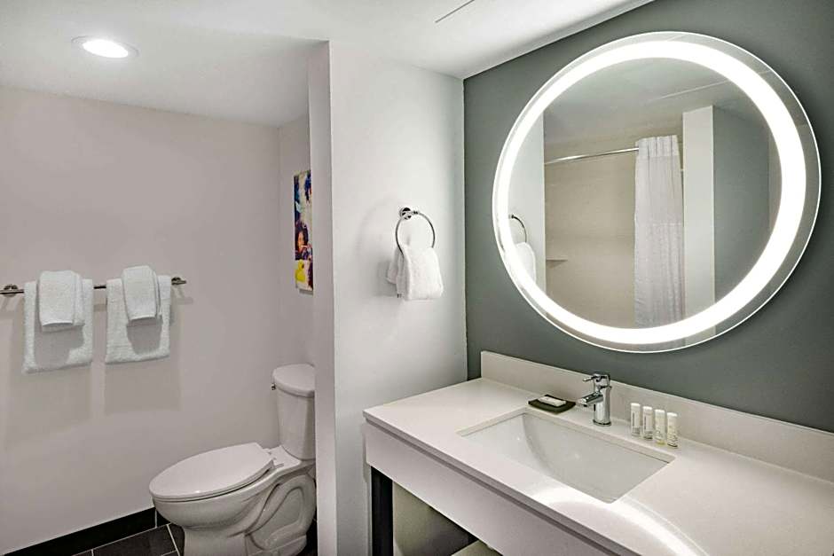 La Quinta Inn & Suites by Wyndham Rosemont/O Hare