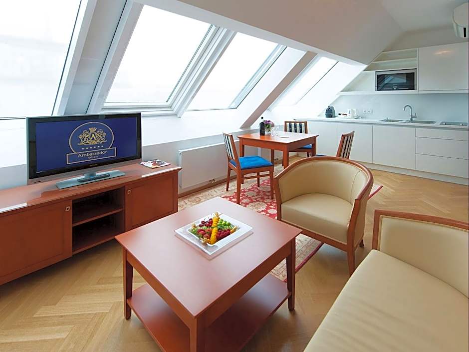 Hotel Ambassador