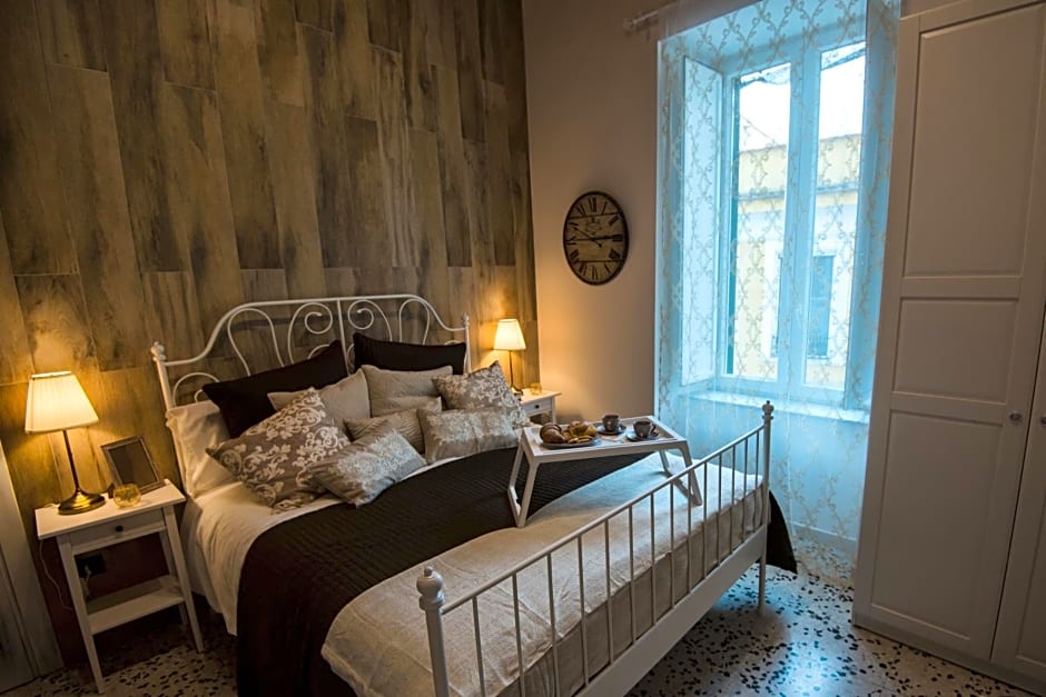 Elegant B&B - Il Vicolo storico