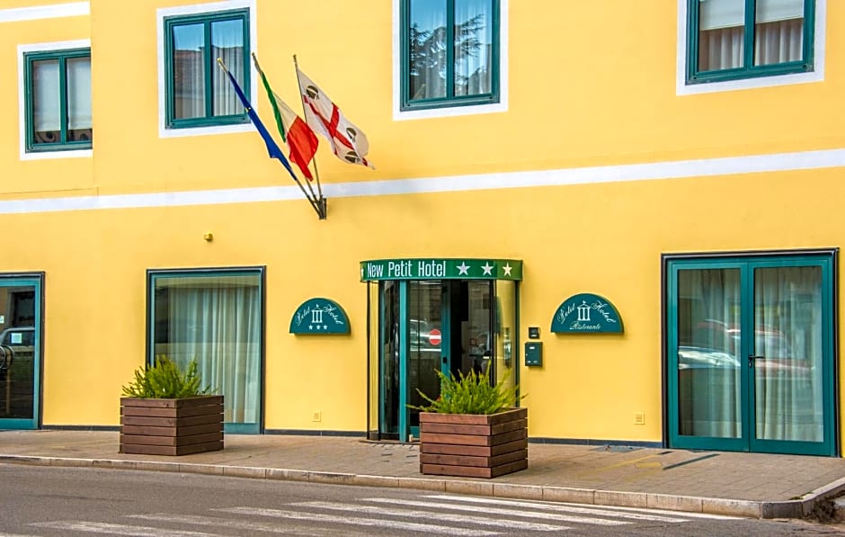 New Petit Hotel