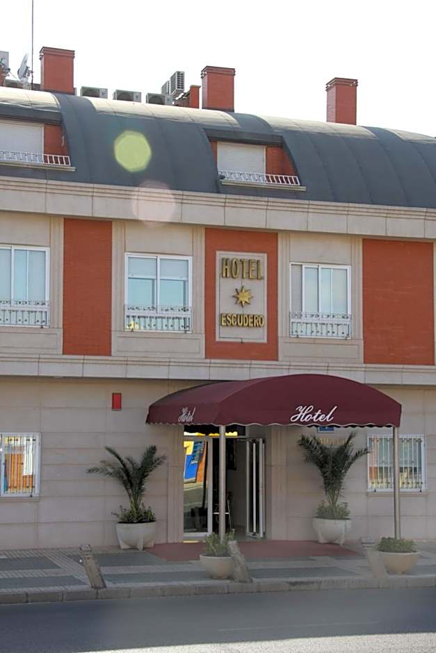 Hotel Escudero