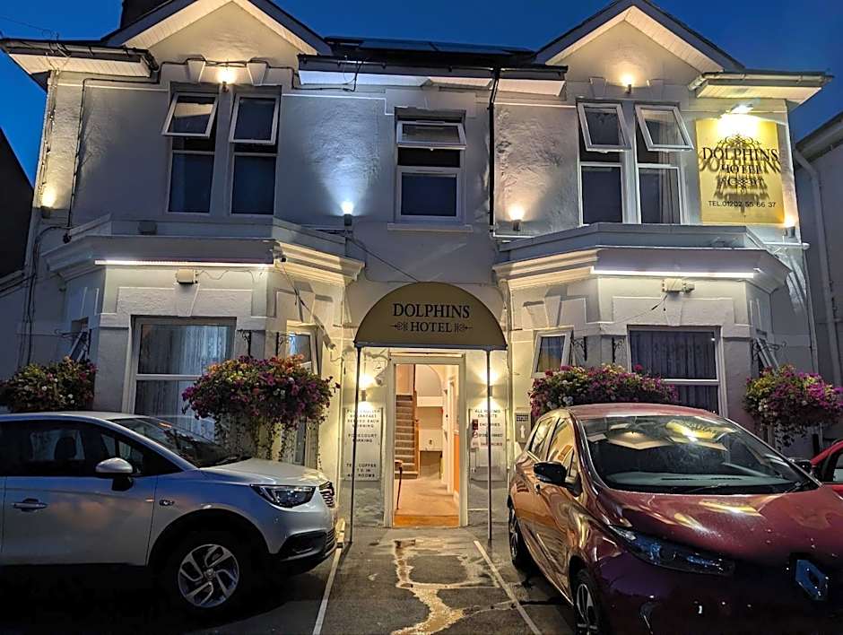 Dolphins Hotel