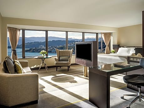Junior Suite King Size Bed