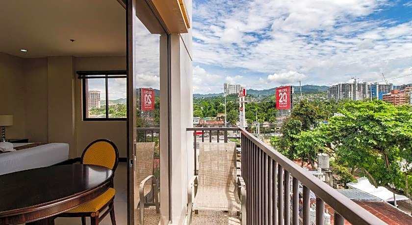 Main Hotel And Suites