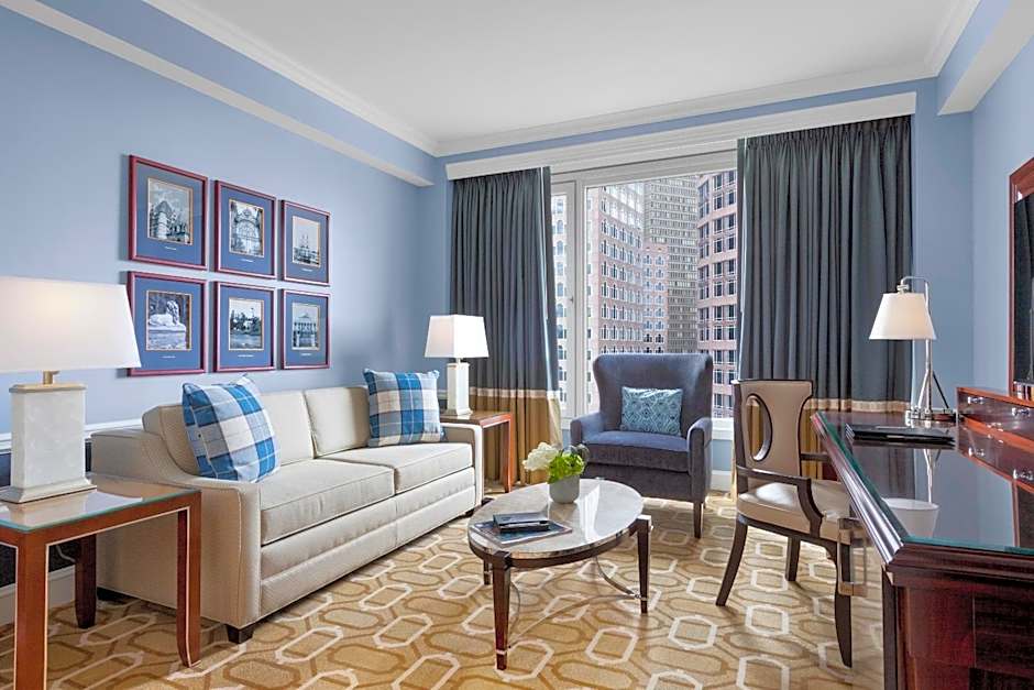 Photo 1 of 5 of Deluxe 1 King Bed, City View