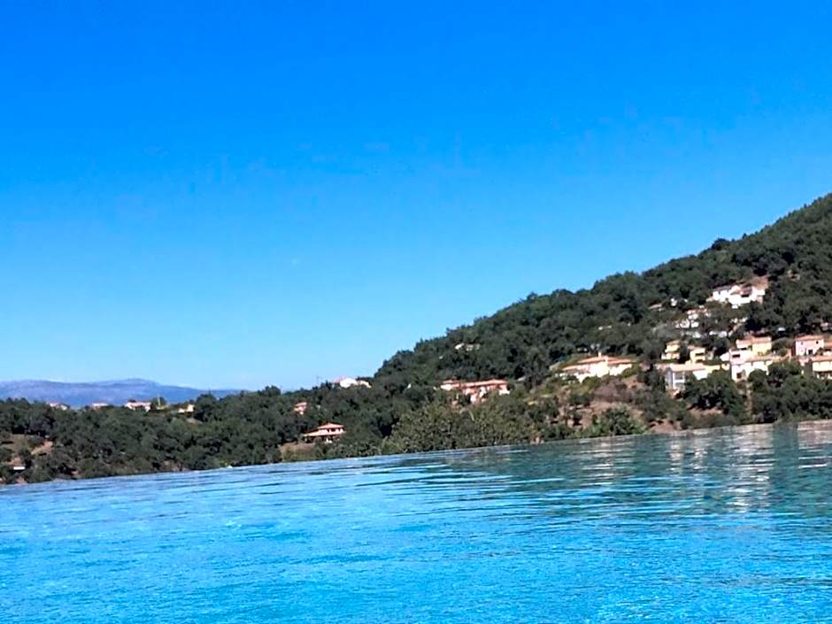 Le Mas de la Verrerie