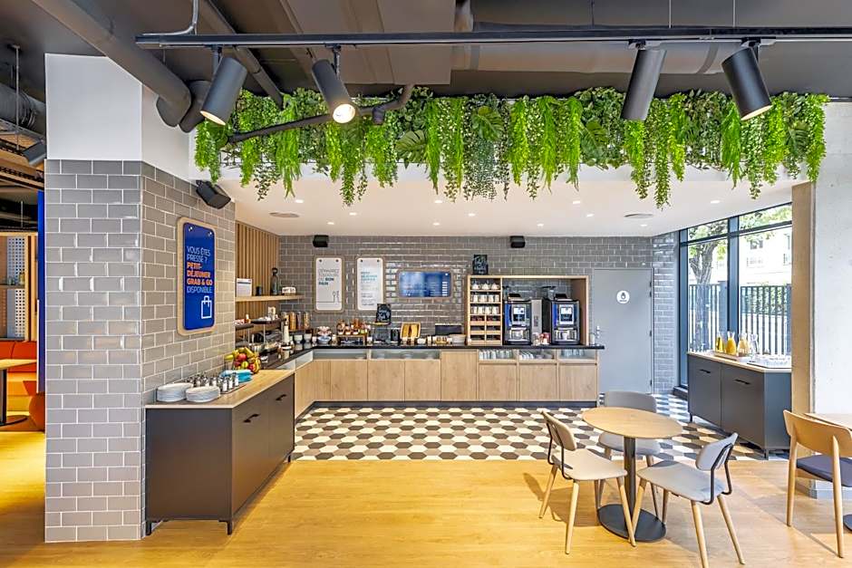Holiday Inn Express Paris Poissy By IHG