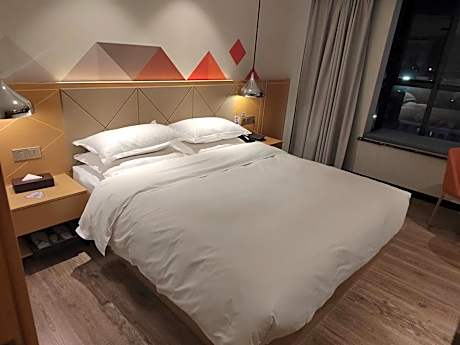 Dossen - Executive Suite