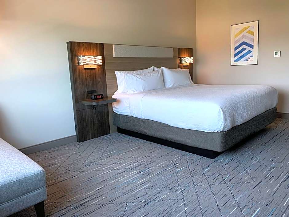 Holiday Inn Express And Suites Courtenay Comox By IHG