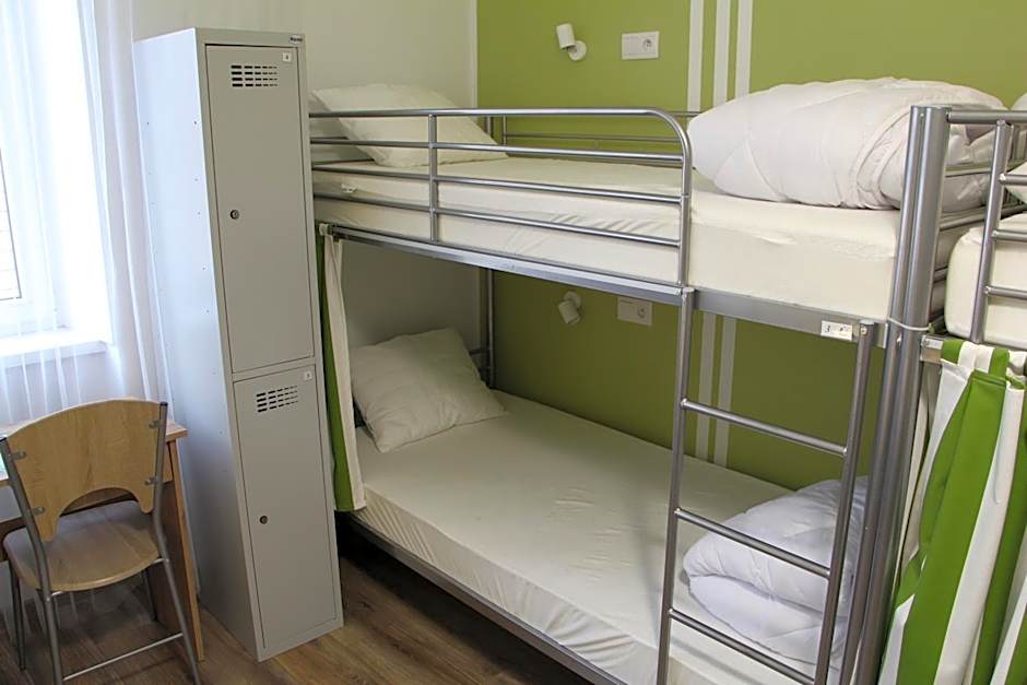 Lorf Hostel&Apartments