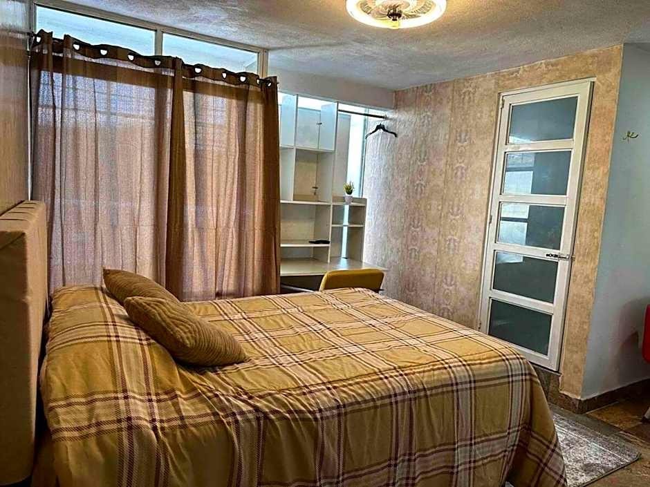 Casa Vázquez , "Como en casa" , hospédate con nosotros y recibirás una atención personalizada, servicio y confort nos distingue.
