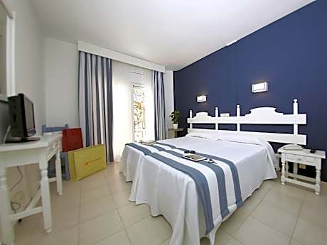 Twin Room with Balcony