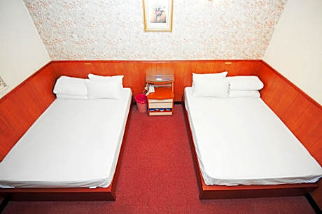 Budget Twin Room