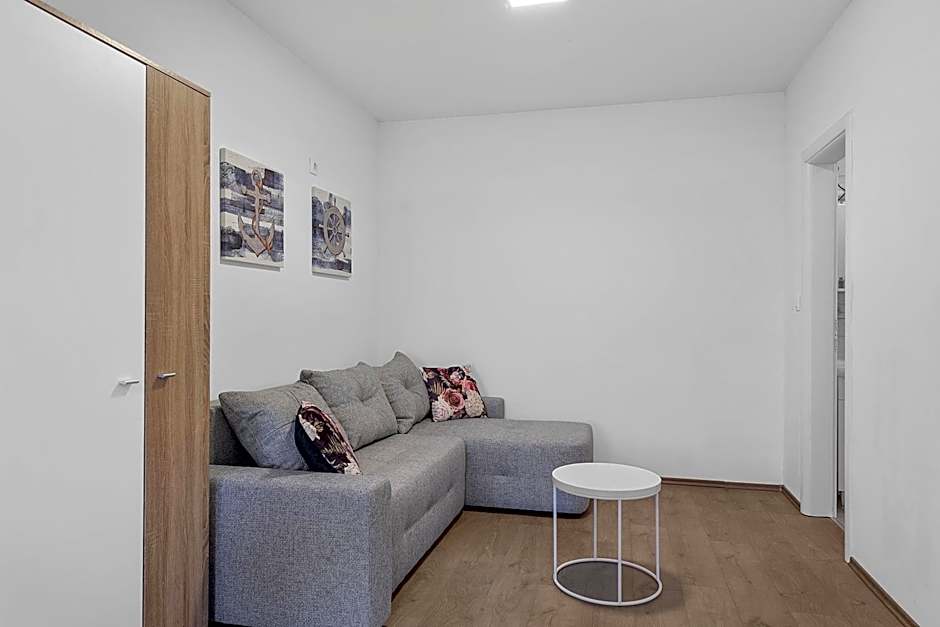 Hostel Elli