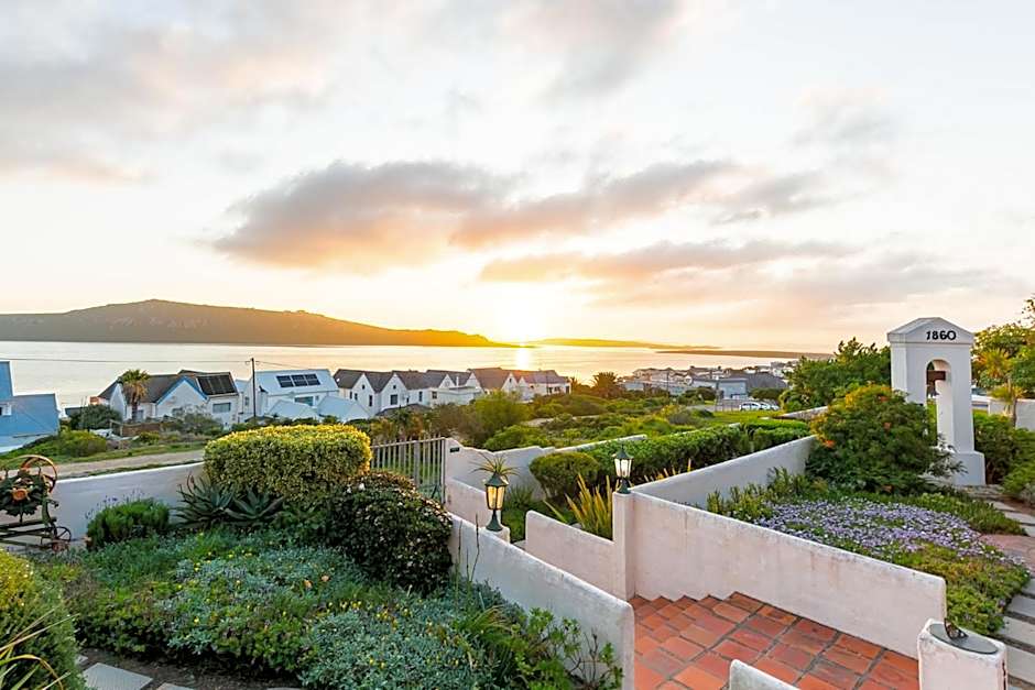 Adventure Pad's by The Farmhouse Hotel