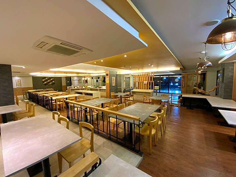 Baron Residence Bangkok