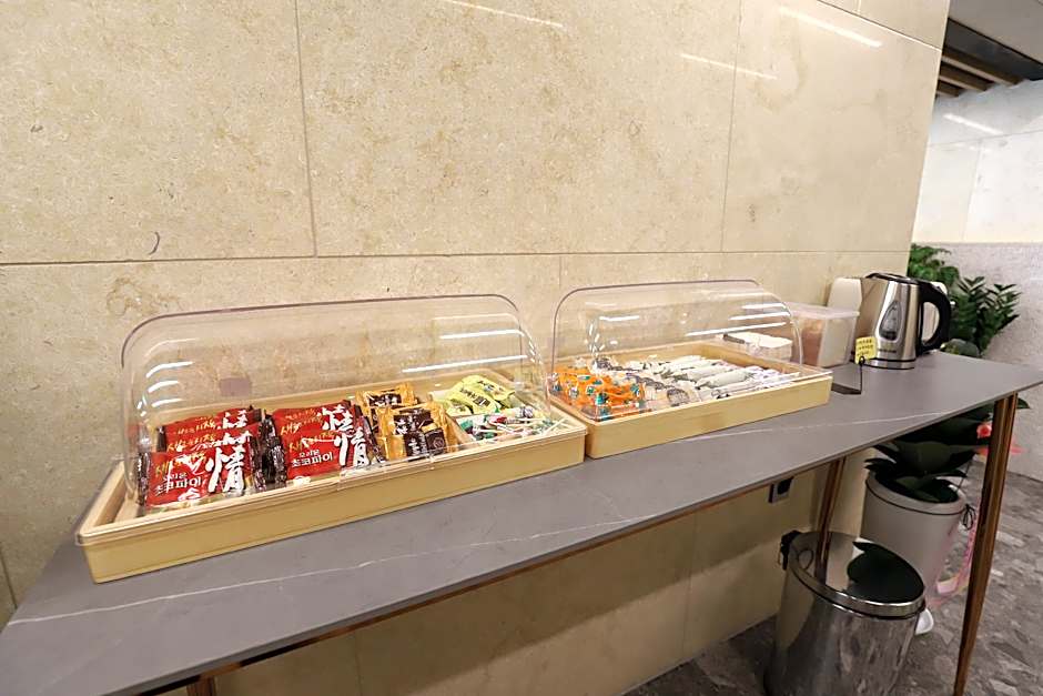 Jecheon The Wall Hotel