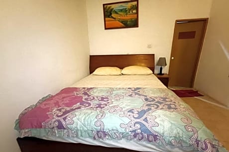 Hotel O Penginapan 3 Bersaudara Near Pasar Sengkol