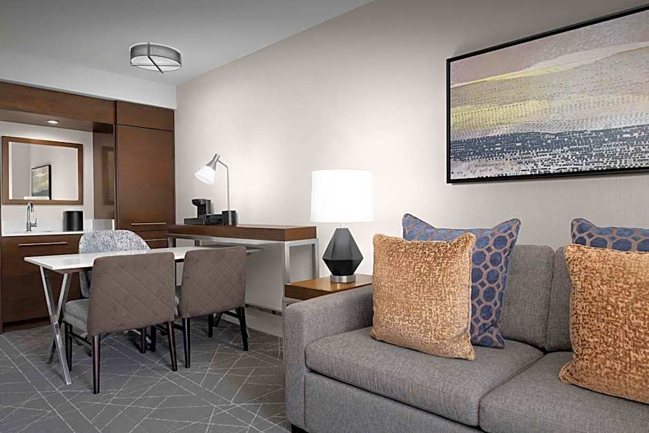 Embassy Suites By Hilton Kennesaw