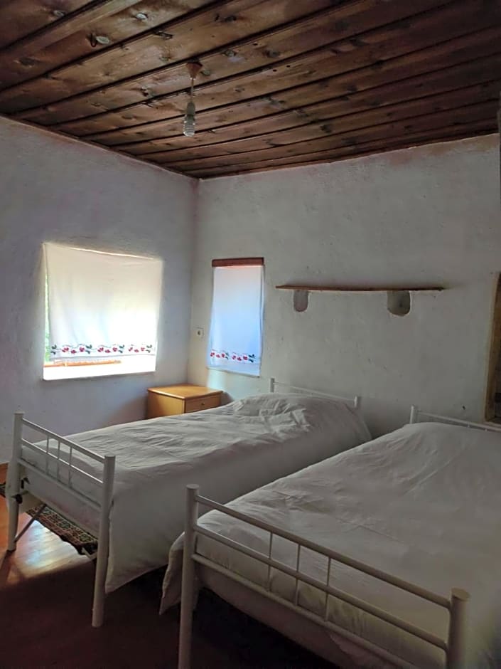 Koca Kapı Konaklama