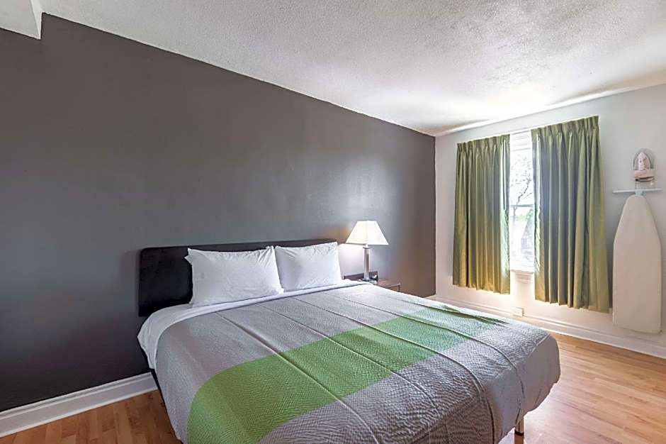 Quality Inn & Suites Kansas City Downtown