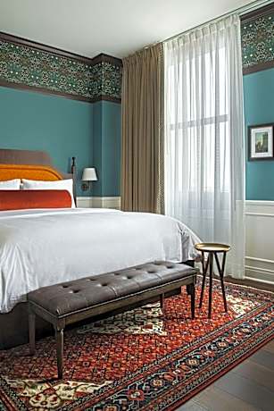 One-Bedroom Executive King Suite