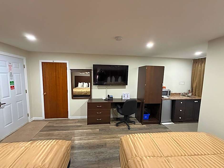 Perth Plaza Inn & Suites
