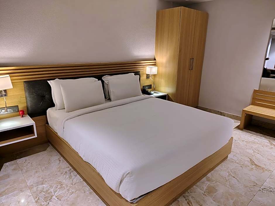 LUXUS INN DHANBAD